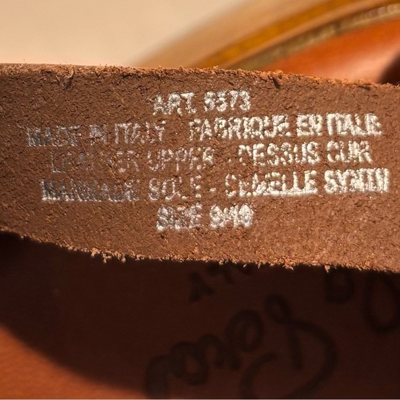 CARLO PERA Sz 9 Brown Suede Platform Sandals 70s Vibes Buckle Closure - Picture 14 of 14